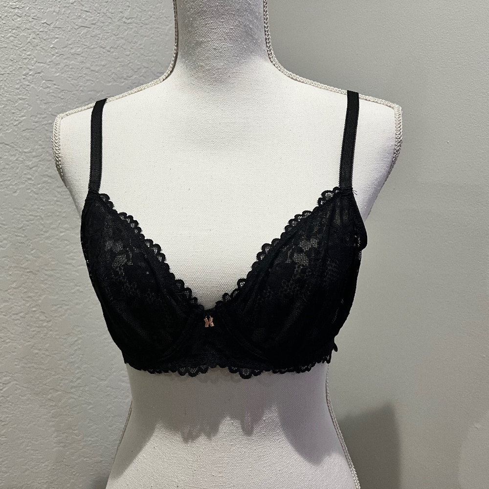 SAVAGE X FENTY 36B 36B